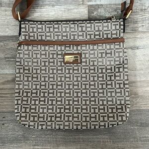 Tommy Hilfiger crossbody bag